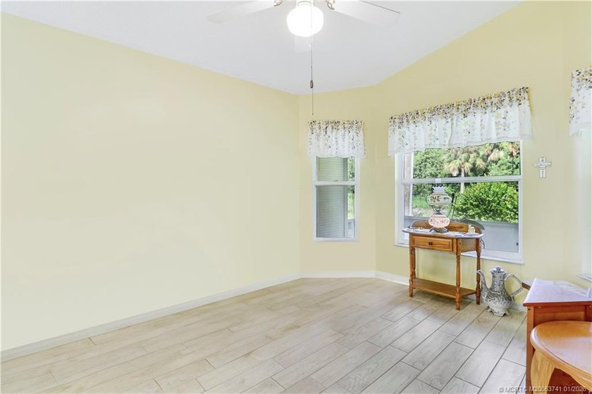 Welcome to this charming, well maintained 2-bedroom, 2-bath home - photo 10