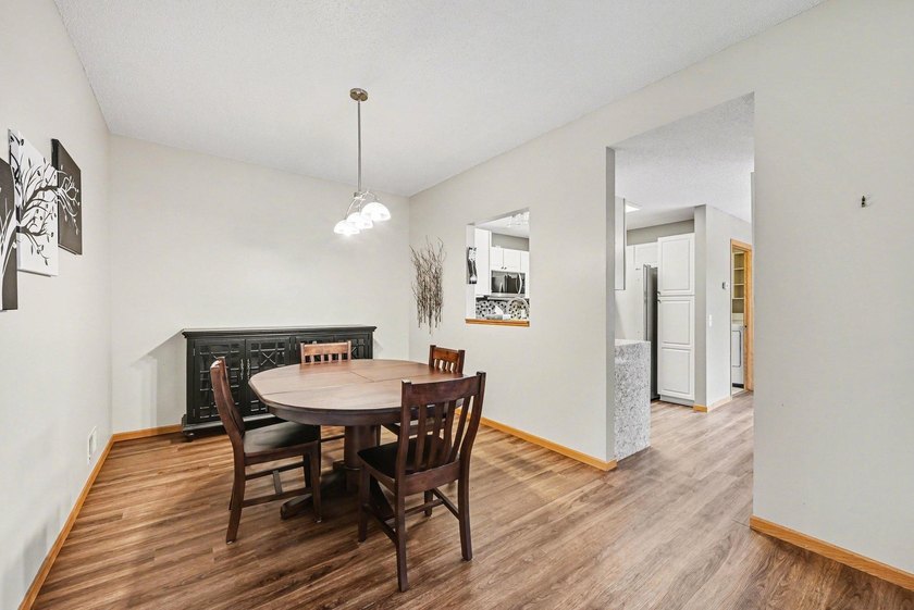 Tasteful and sharp one-level end-unit in the heart of Apple - photo 9