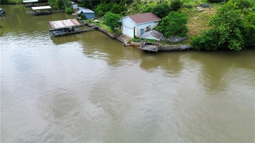 LAKE LIFE DOESN'T GET BETTER THAN THIS! Rare opportunity to own - photo 18