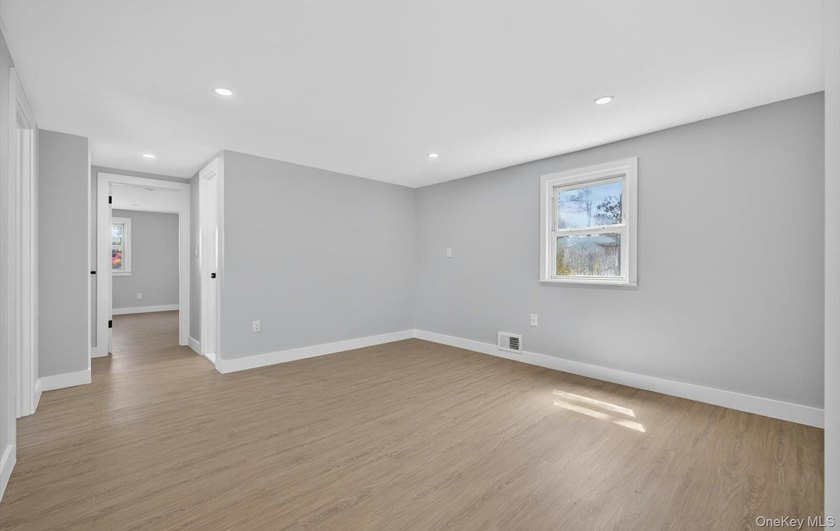 Beautifully renovated expanded Cape in the heart of West - photo 26