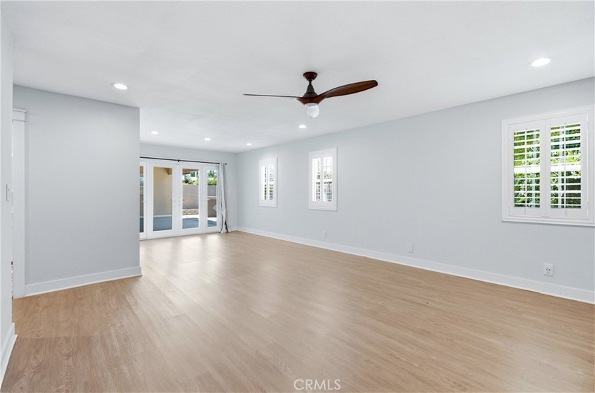 WOW! This beautifully maintained 3-bedroom, 2-bathroom home is - photo 33