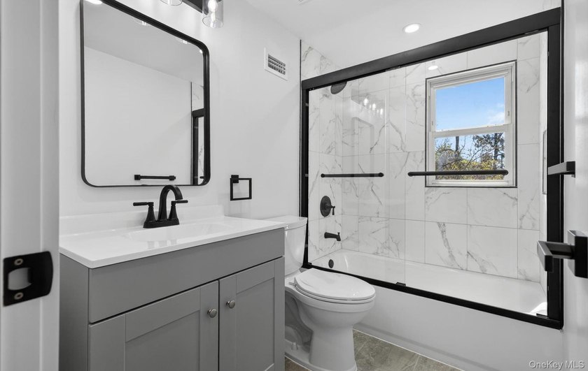 Beautifully renovated expanded Cape in the heart of West - photo 34
