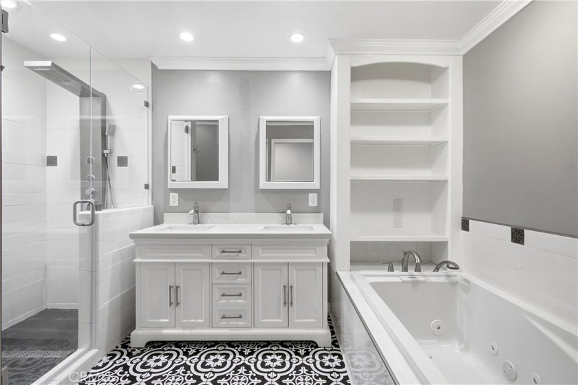 WOW! This beautifully maintained 3-bedroom, 2-bathroom home is - photo 35