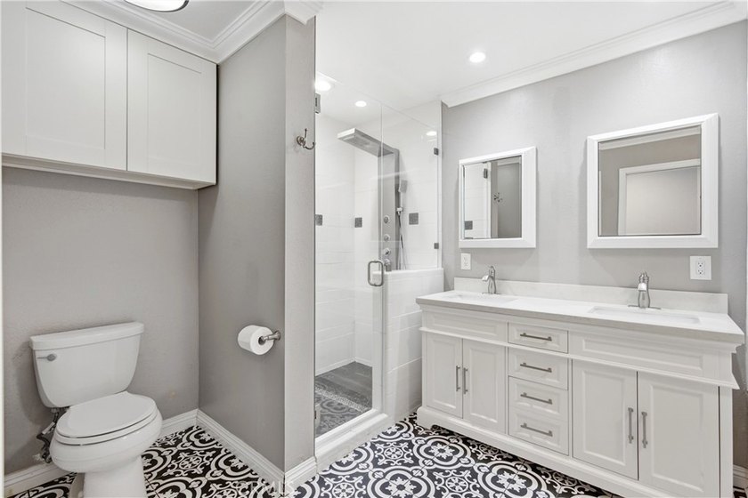 WOW! This beautifully maintained 3-bedroom, 2-bathroom home is - photo 36