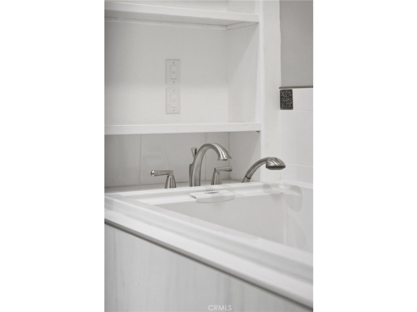 WOW! This beautifully maintained 3-bedroom, 2-bathroom home is - photo 39