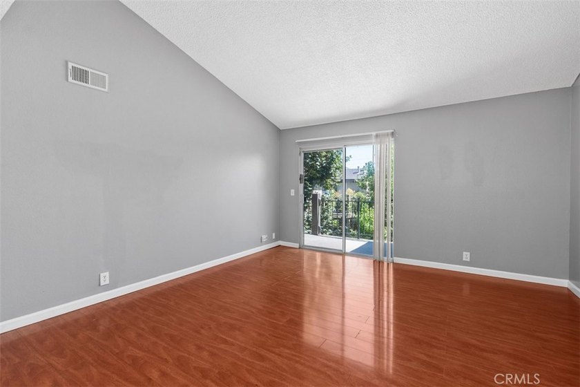 Welcome to this beautiful two-bedroom, two-bathroom home nestled - photo 2