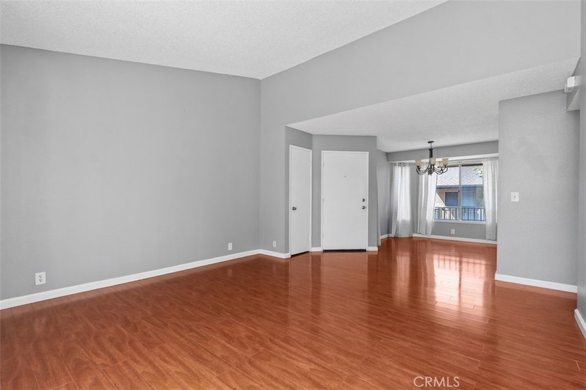 Welcome to this beautiful two-bedroom, two-bathroom home nestled - photo 6