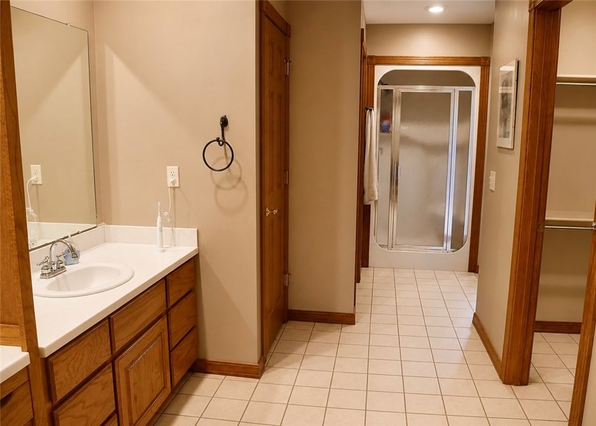 Wonderful home offering the perfect blend of comfort - photo 17