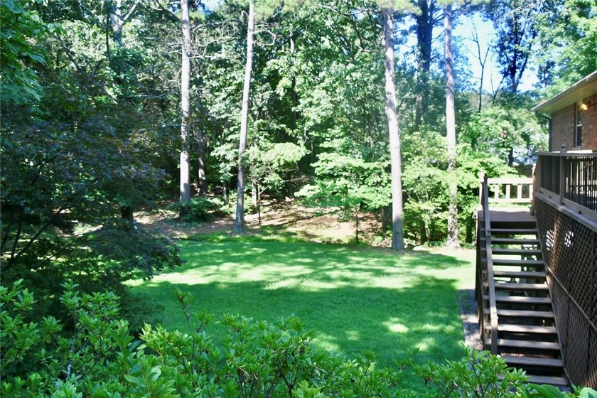 Wonderful home offering the perfect blend of comfort - photo 29