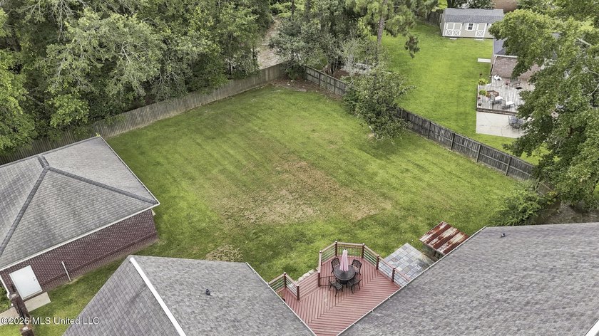 Welcome to this well-maintained 3-bedroom, 2-bath home offering - photo 33