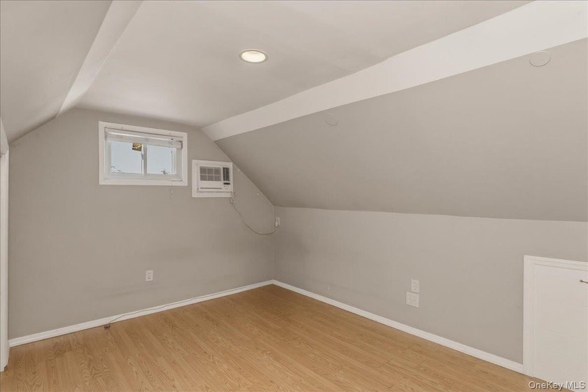 Welcome to 42 Larch Street in Hicksville, a well-maintained cape - photo 19