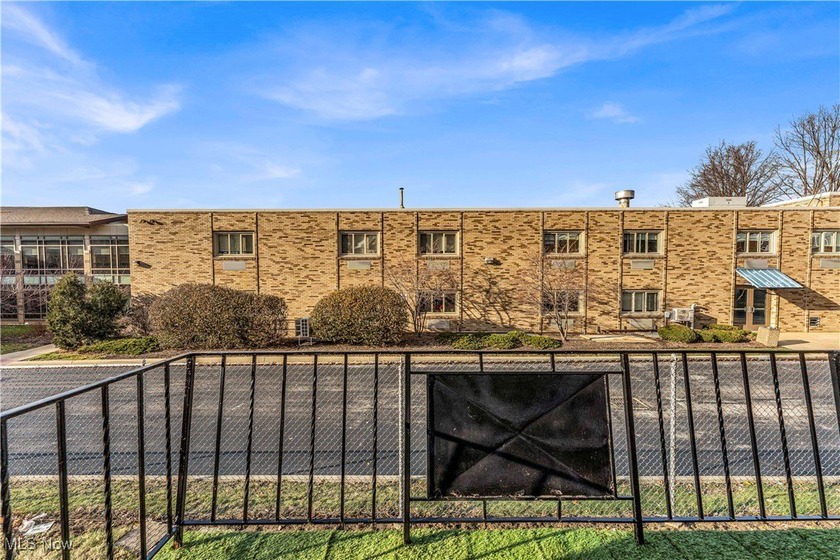 Here is your chance to become a real estate investor overnight! - photo 13
