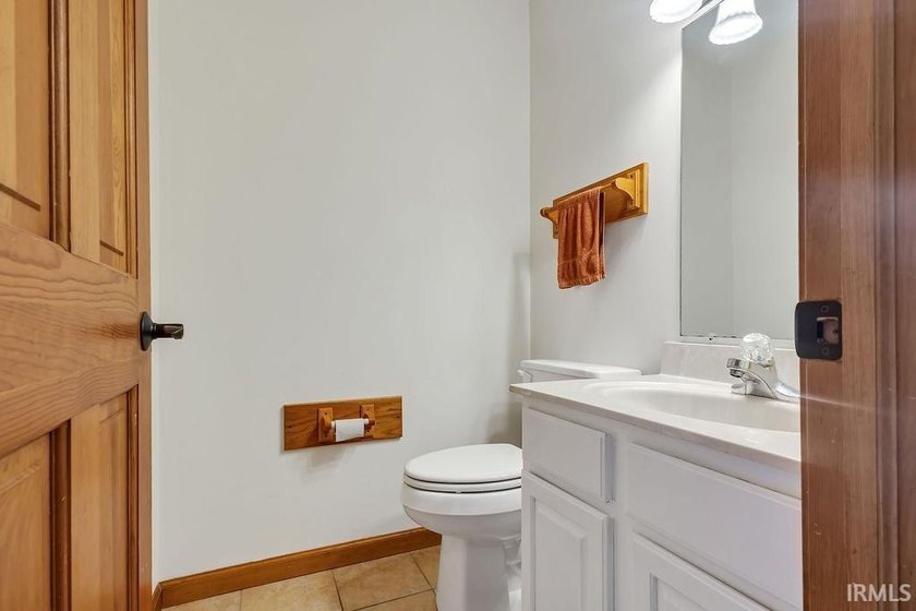 Nestled on a quiet cul-de-sac in Dogwood Estates, this spacious - photo 18