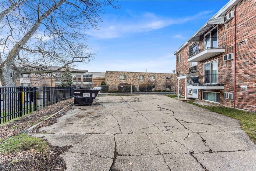 Here is your chance to become a real estate investor overnight! - photo 46