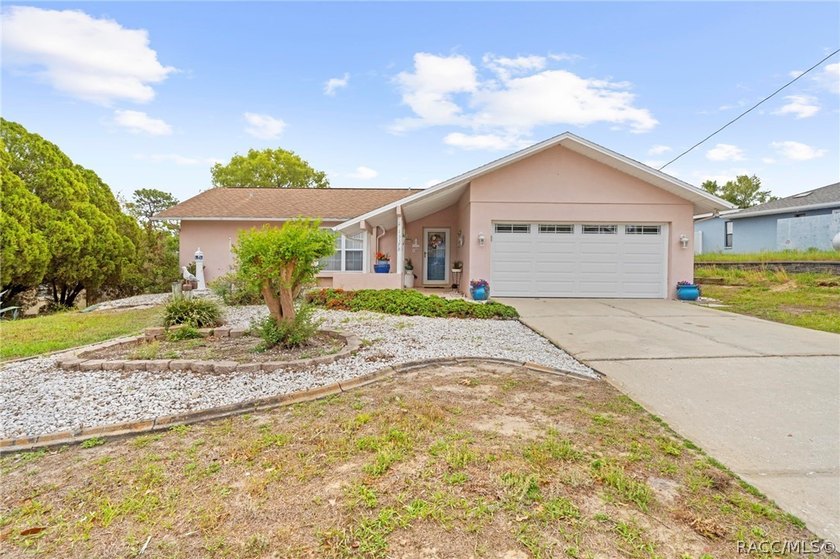 Discover your slice of Florida living at 13378 Drayton Dr - photo 2