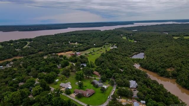 Welcome to lake living at its finest in the desirable Timberlane - photo 13