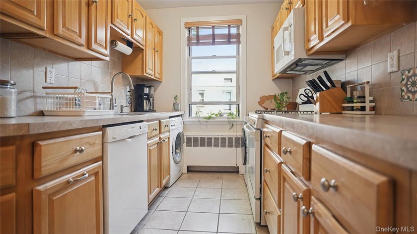 Welcome to 320 Palmer Terrace, Unit 2B - a bright and - photo 15