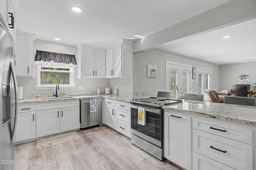 Ocean Springs Gem on a Beautiful Half-Acre Lot! Nestled on a - photo 9