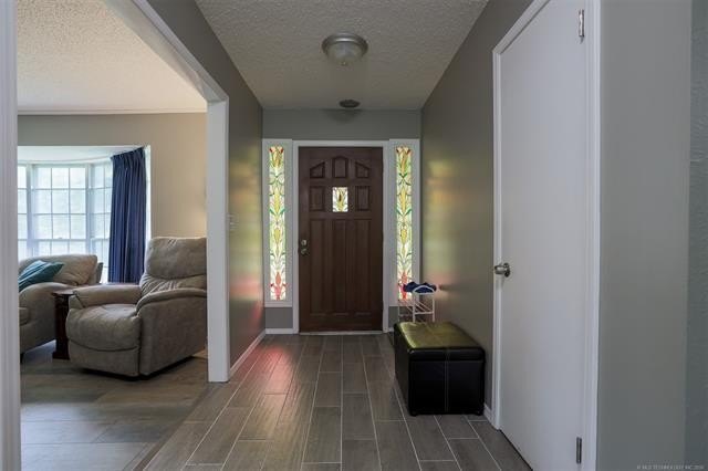 Welcome to lake living at its finest in the desirable Timberlane - photo 20