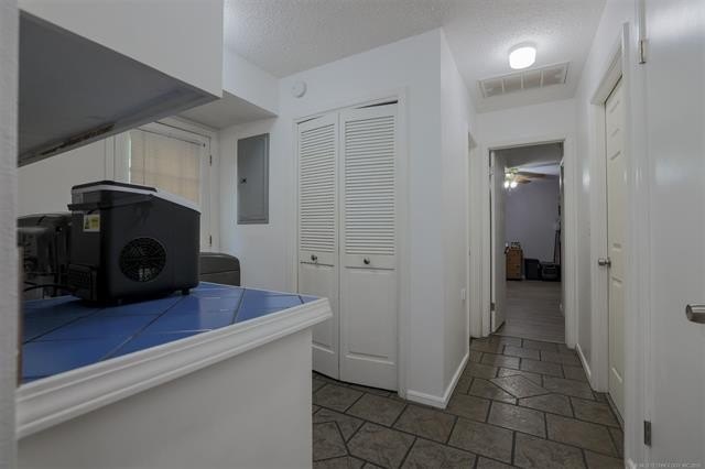 Welcome to lake living at its finest in the desirable Timberlane - photo 28