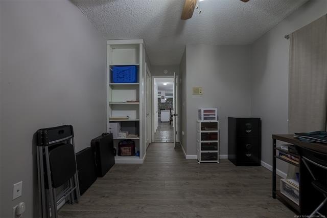 Welcome to lake living at its finest in the desirable Timberlane - photo 44