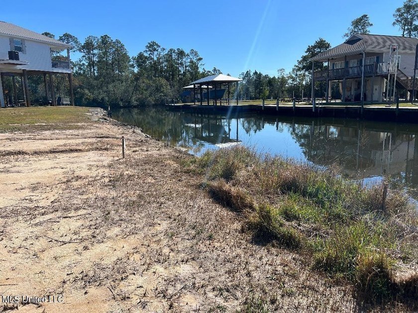 Fish from the deck of your waterfront home and enjoy waterfront - photo 3