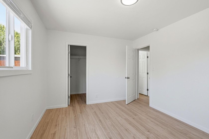 This turn-key Oakland duplex is a premier opportunity for - photo 9