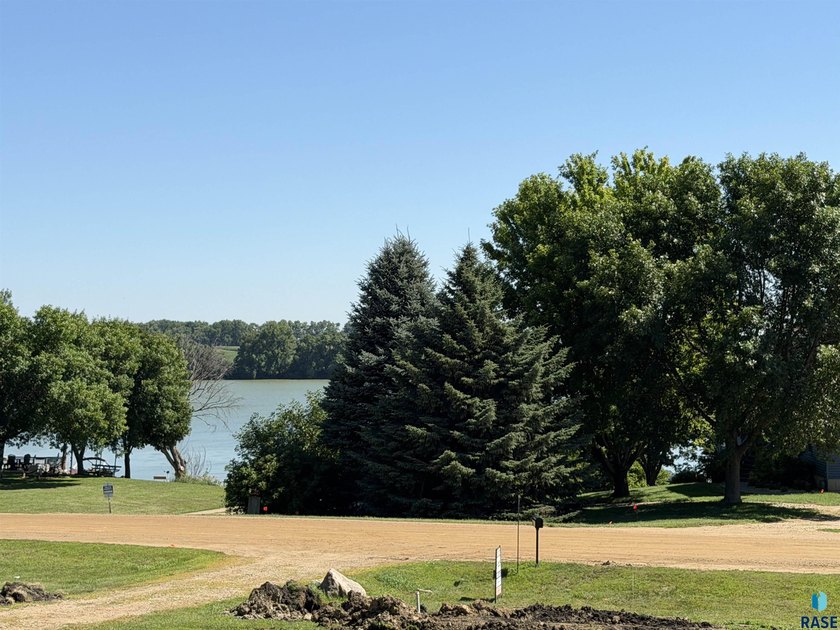 Experience lakeside living on the inlet waters of Lake Shetek! - photo 25