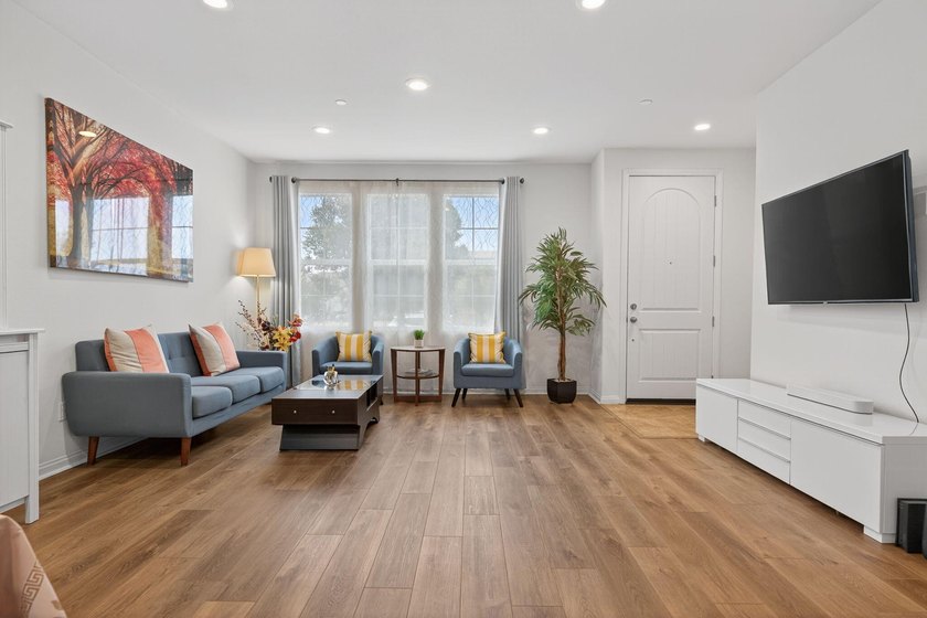 Modern Coastal Living in Ventura's Solana Heights. Discover the - photo 7