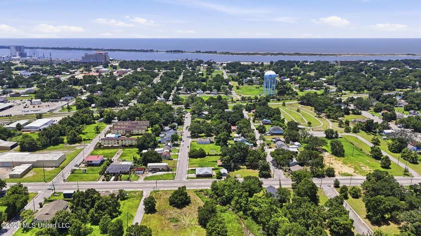 Cleared land in downtown Biloxi. City Lot ready to be built in - photo 5