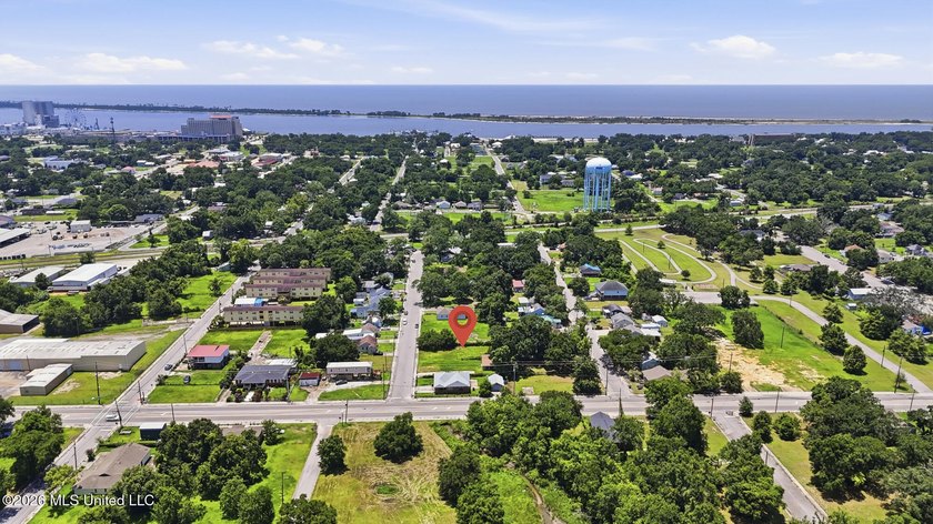 Cleared land in downtown Biloxi. City Lot ready to be built in - photo 6