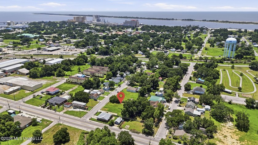 Cleared land in downtown Biloxi. City Lot ready to be built in - photo 8