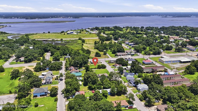 Cleared land in downtown Biloxi. City Lot ready to be built in - photo 10