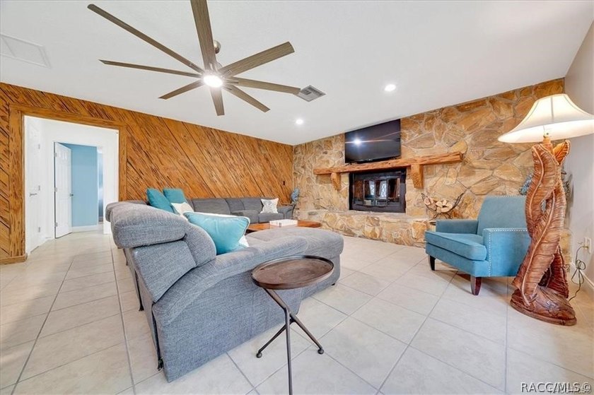 UPDATE: 1) 2nd PRICE REDUCTION! Welcome to old Florida living! - photo 8
