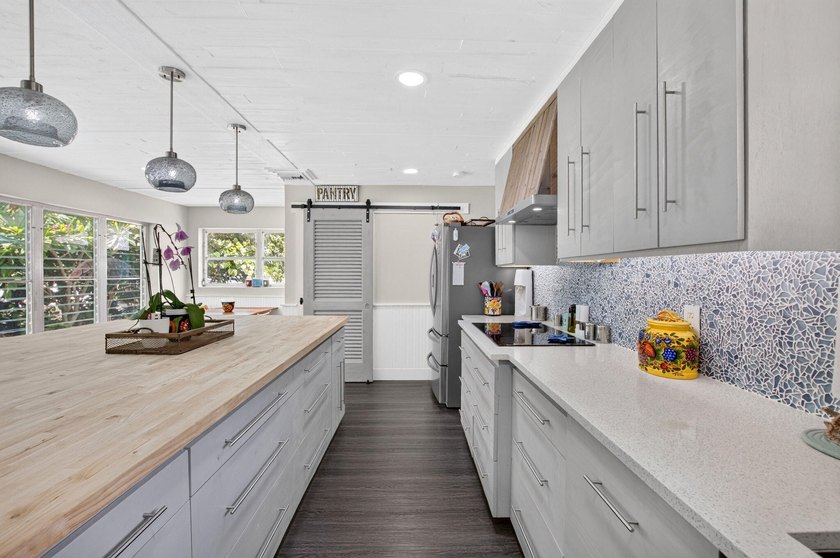 A SLICE OF PARADISE! Live free from HOA restrictions on this - photo 10