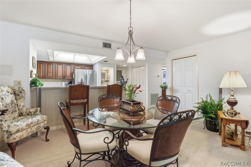 Welcome to easy, maintenance-free living in desirable Cypress - photo 10