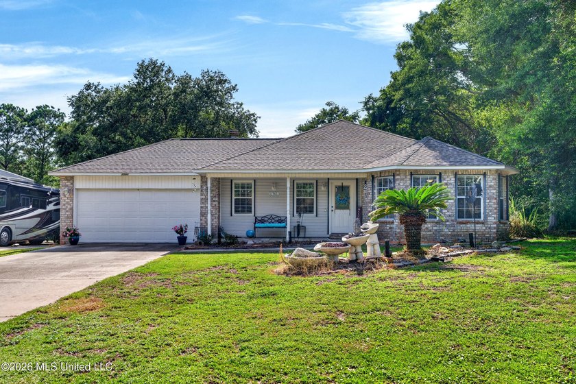 Need space for family, hobbies, toys, or a business? This one - photo 9