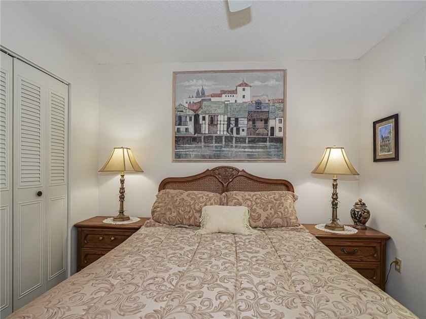 Immaculate 2nd-floor end unit featuring the highly desirable *B* - photo 15