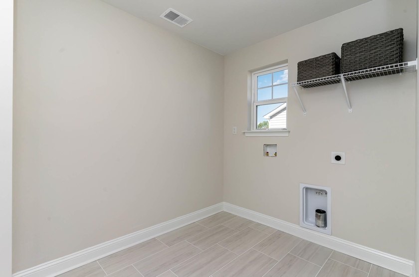 Stunning 4-Bedroom, 3-Bathroom Two-Story Home with Flexibility - photo 19