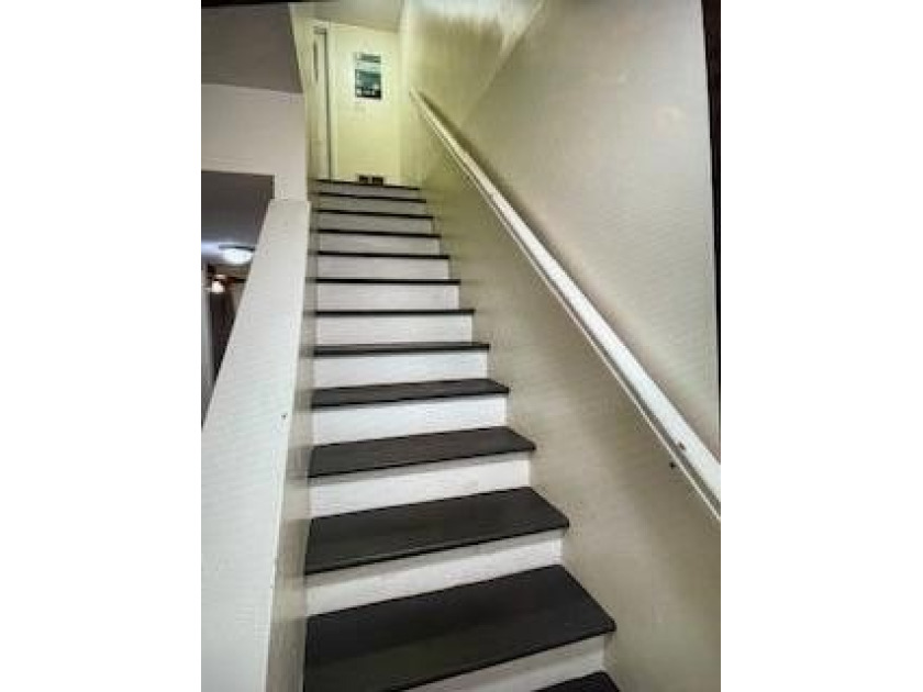 Very nice spacious 2 Bedroom 2 1/2 bath Townhome in Southbay by - photo 15