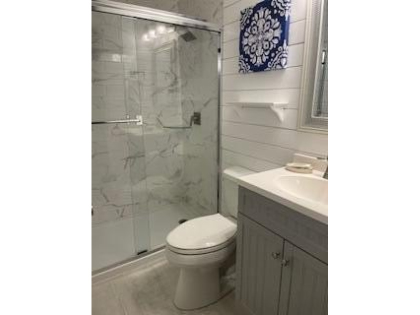 Very nice spacious 2 Bedroom 2 1/2 bath Townhome in Southbay by - photo 21