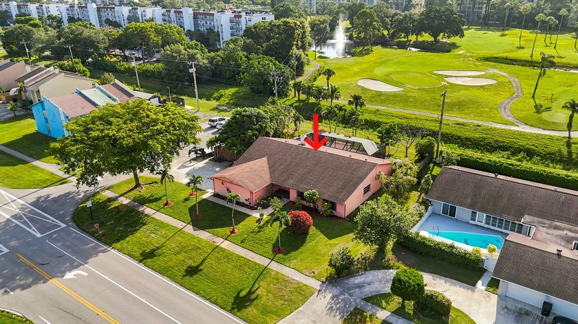 Spacious 4-bedroom, 2-bathroom pool home offering incredible - photo 6