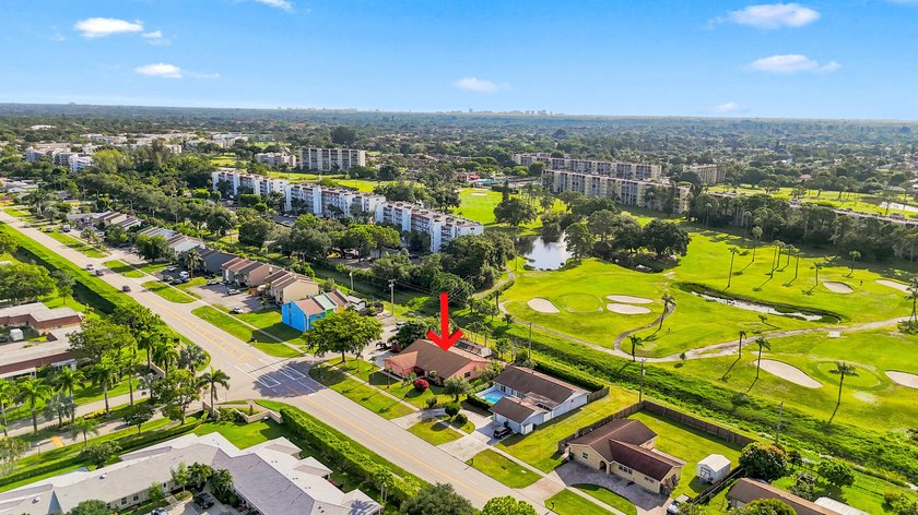 Spacious 4-bedroom, 2-bathroom pool home offering incredible - photo 8