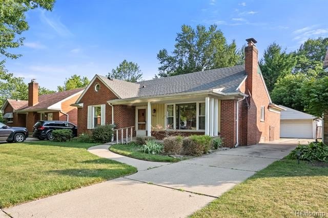 *OFFERS DUE MONDAY, JULY 20 @ NOON* Owned by the same family for - photo 2