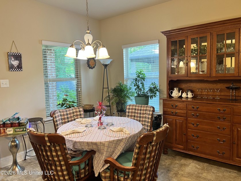 Move-in ready and full of charm, this 3-bedroom, 2-bath home - photo 7
