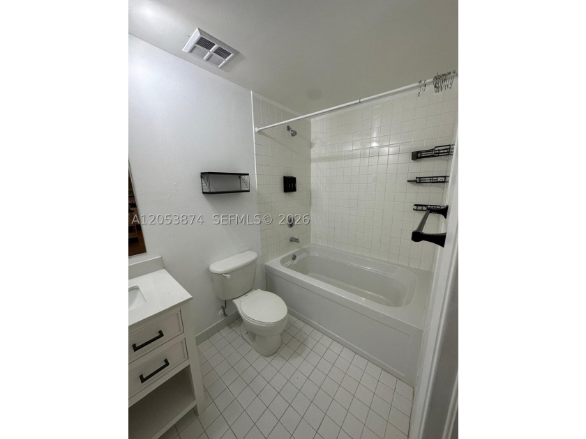 Welcome to Neo Lofts, a sought after riverfront building - photo 7