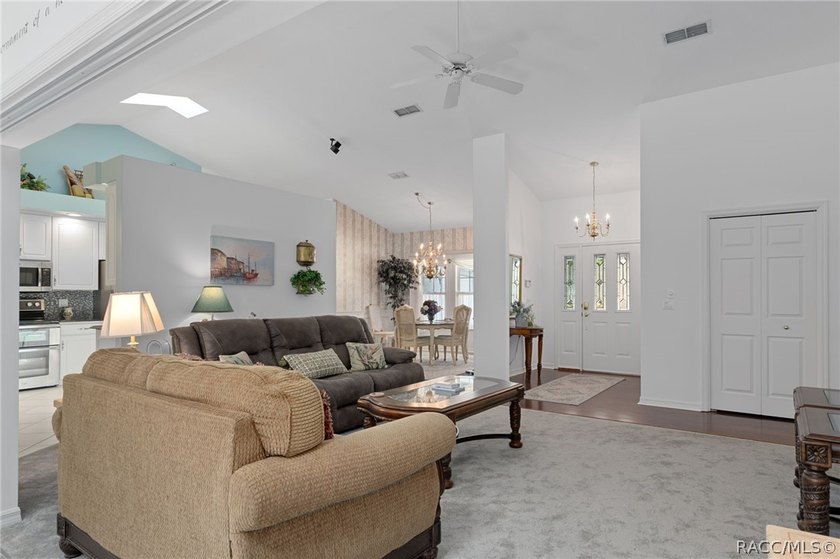 Custom 3 bedroom home with spa designed for entertaining family - photo 14