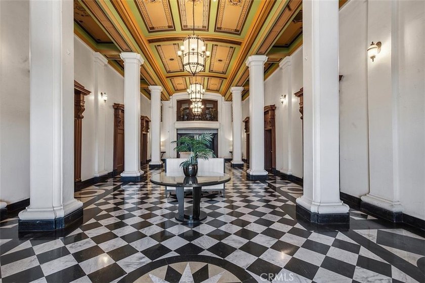 Own a piece of Long Beach history at the iconic Temple Lofts, a - photo 8