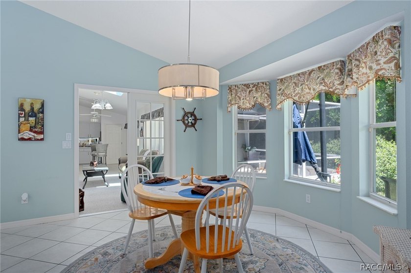 Custom 3 bedroom home with spa designed for entertaining family - photo 24
