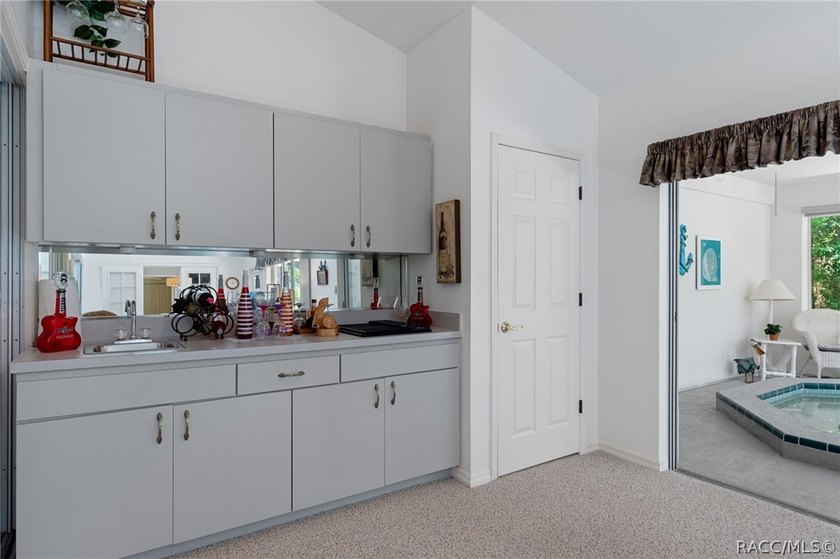 Custom 3 bedroom home with spa designed for entertaining family - photo 30